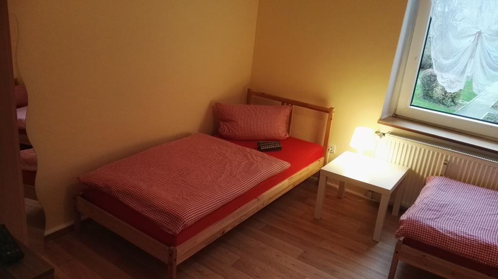 Zu Hause Bei Freunden Apartment Dortmund Phòng bức ảnh